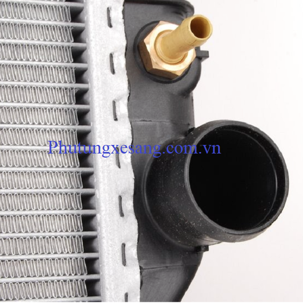 Két nước làm mát Mercedes GL450 GL350 R350-A2515000003