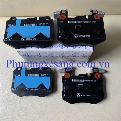 Tấm chắn nắng kính sau Mercedes E300 E350 E400 E450 E43 E63 AMG-A2138100020