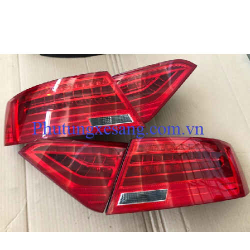 Đèn hậu miếng ngoài phải xe Audi A5 2012-2016-8T8945096F